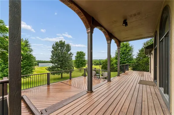 24858 Columbia RD, Paola, KS 66071