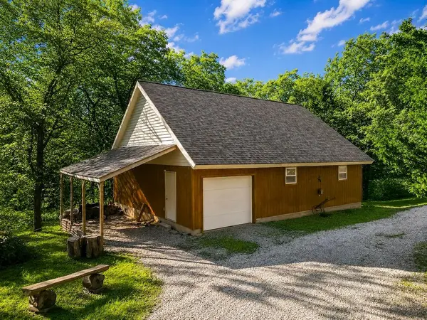 14850 Oak Valley DR, Gardner, KS 66030
