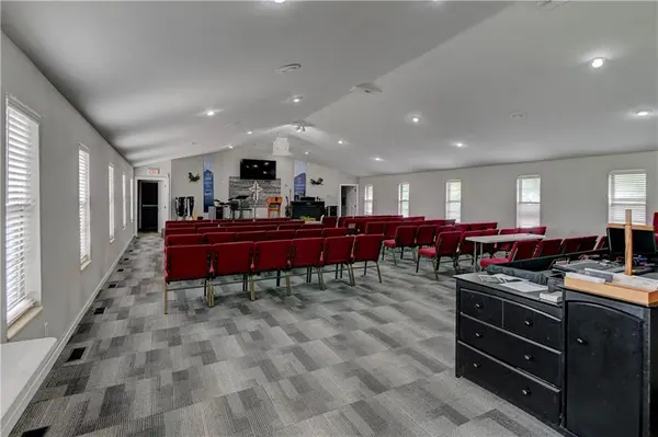 101 South AVE, Blue Springs, MO 64015