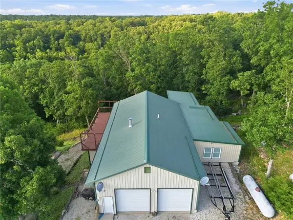 11045 Foothills LN, Warsaw, MO 65355