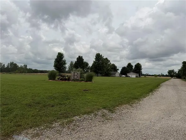 2399 Poplar RD, Fort Scott, KS 66701