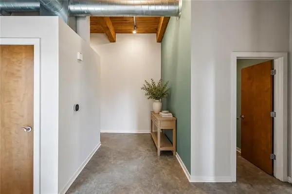 712 Broadway BLVD #406, Kansas City, MO 64105