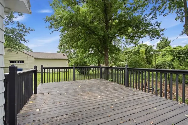 5048 N Olive ST, Kansas City, MO 64118