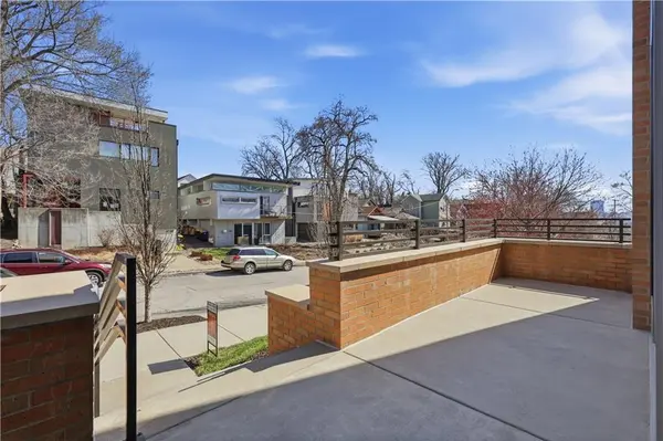 1724 Madison AVE, Kansas City, MO 64108