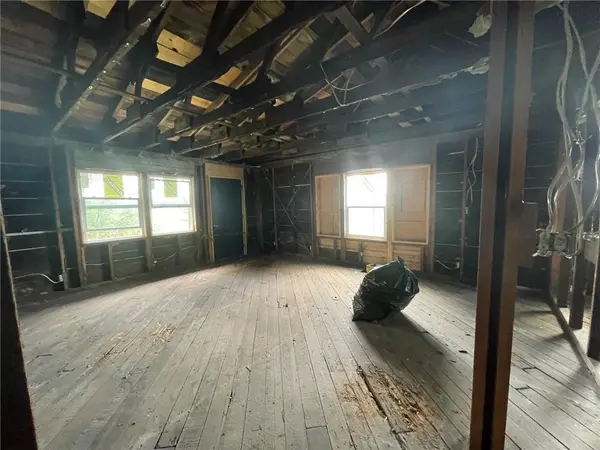 7050 NW Railroad AVE, Waldron, MO 64092