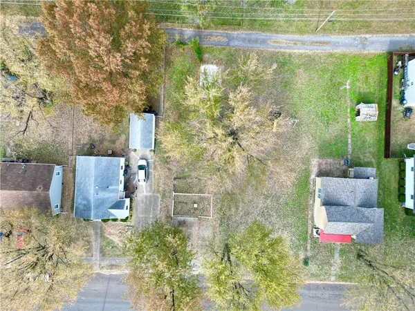 1407 E 6 ST, Sedalia, MO 65301
