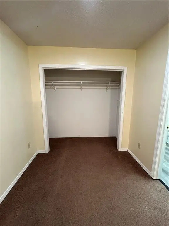 2012 S Locust ST, Pittsburg, KS 66762