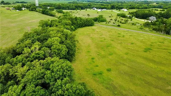 8787 SE V HWY, Lathrop, MO 64465