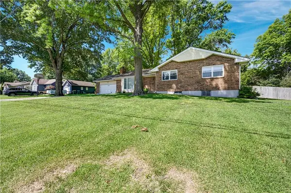 3738 N 123RD ST, Kansas City, KS 66109