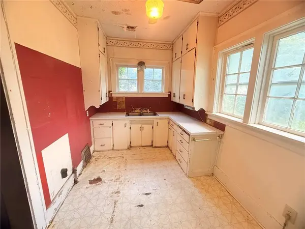 715 FRANKLIN PL, Maryville, MO 64468