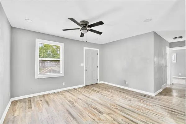 4538 Jackson AVE, Kansas City, MO 64130