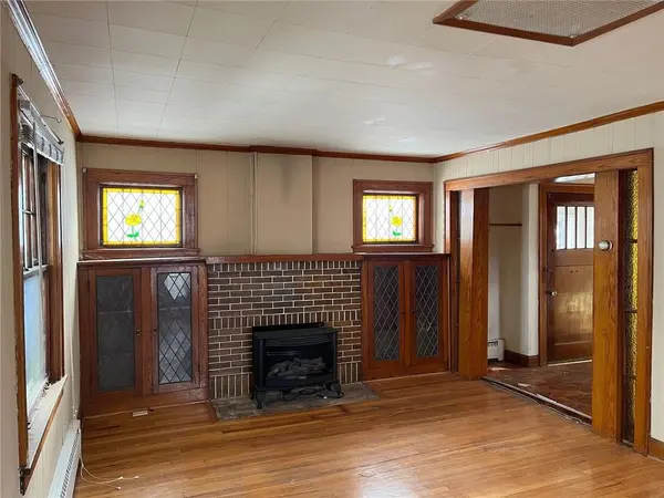4512 Terrace ST, Kansas City, MO 64111