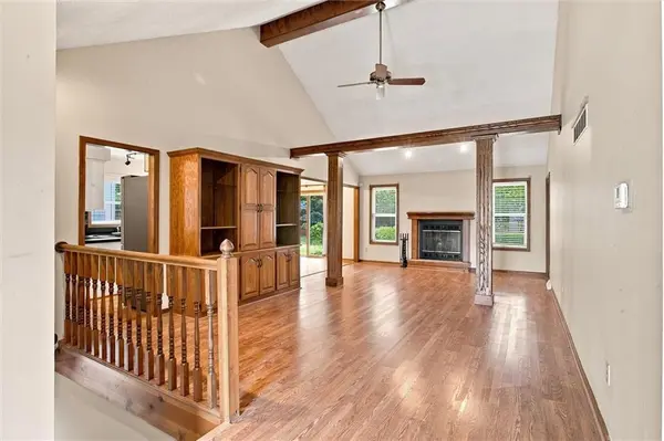 8504 N Chatham AVE, Kansas City, MO 64154