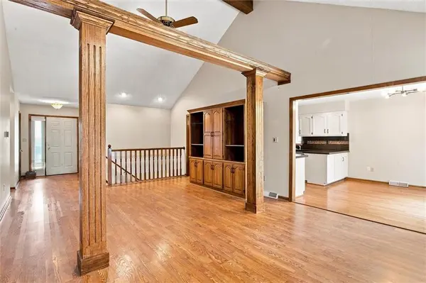 8504 N Chatham AVE, Kansas City, MO 64154
