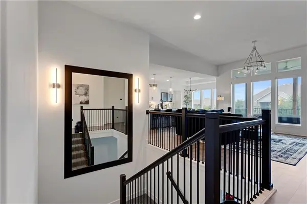 17104 Bradshaw ST, Overland Park, KS 66221
