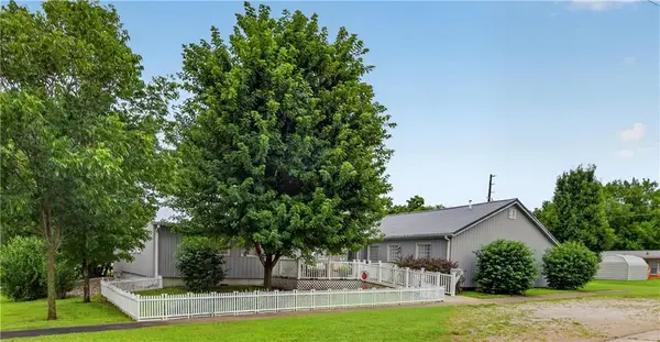 423 S Barbee ST, Fort Scott, KS 66701