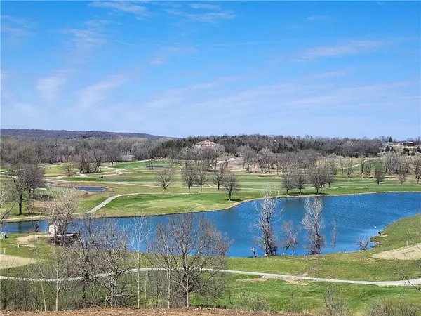 9 E Ridgewood CIR, Linn Valley, KS 66040