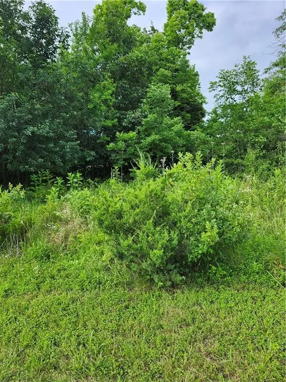 9 E Ridgewood CIR, Linn Valley, KS 66040