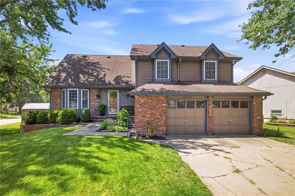 16003 W 139th ST, Olathe, KS 66062