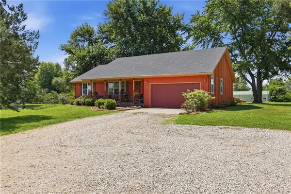 1250 NW 450 RD, Holden, MO 64040