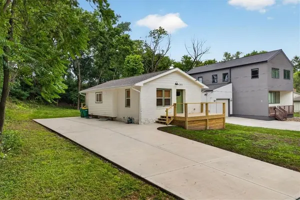 3111 W 43rd AVE, Kansas City, KS 66103