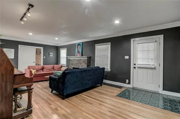 7421 Forest AVE, Kansas City, MO 64131