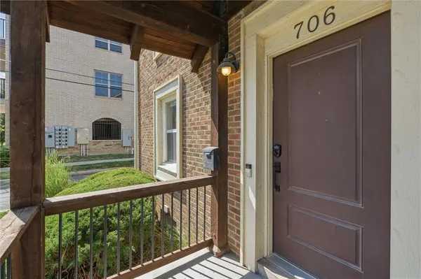 706 W 46th ST #706, Kansas City, MO 64112