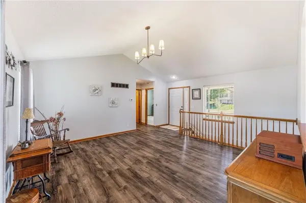 18616 Primrose ST, Smithville, MO 64089