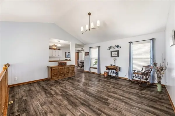 18616 Primrose ST, Smithville, MO 64089