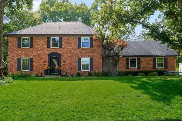 500 Avila CIR, Kansas City, MO 64114
