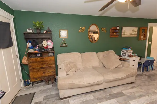 1004 E Main ST, Cherryvale, KS 67335