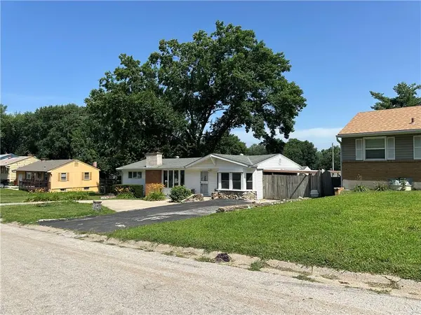 10520 E 28TH TER #S, Independence, MO 64052