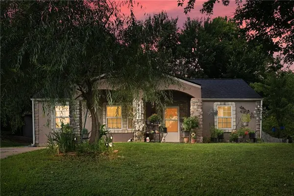 5010 Harmony DR, Kansas City, KS 66106