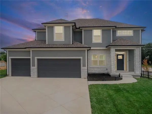 8923 N Poplar AVE, Kansas City, MO 64156