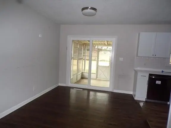 908 SW 14th St TER, Blue Springs, MO 64015