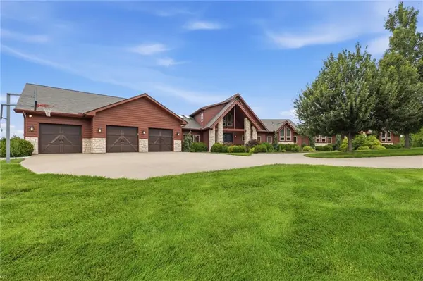 5805 Malcolm Lake RD, Edgerton, MO 64444
