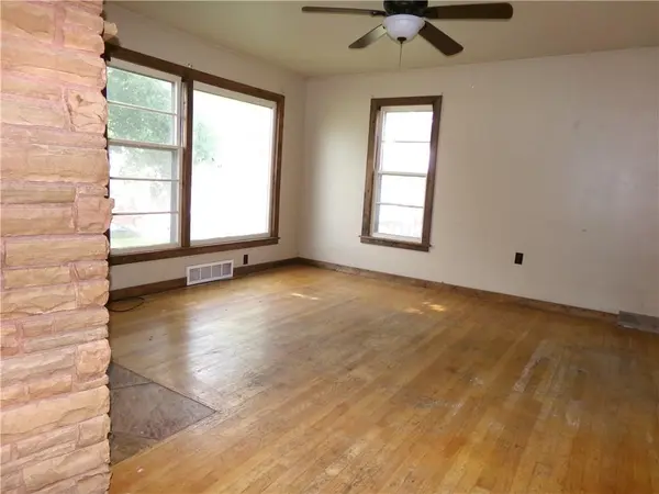 303 S 27th ST, Lexington, MO 64067
