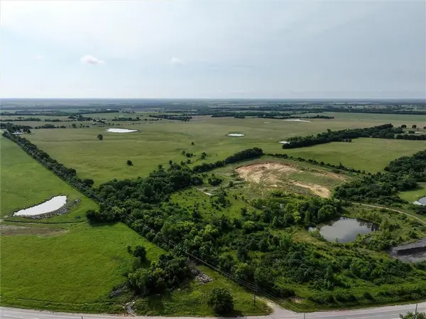 2220 Louisiana RD, Ottawa, KS 66067