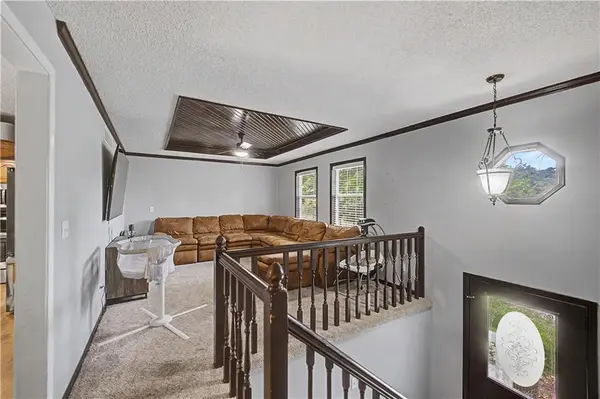401 S Minter RD, Grain Valley, MO 64029