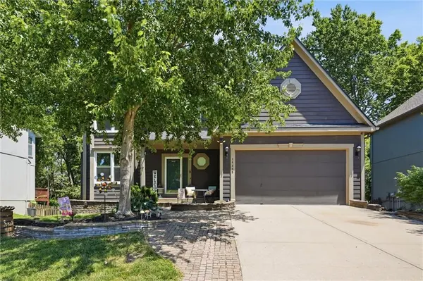 14485 S Summit ST, Olathe, KS 66062