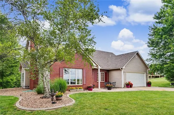 210 E High ST, Baldwin City, KS 66006