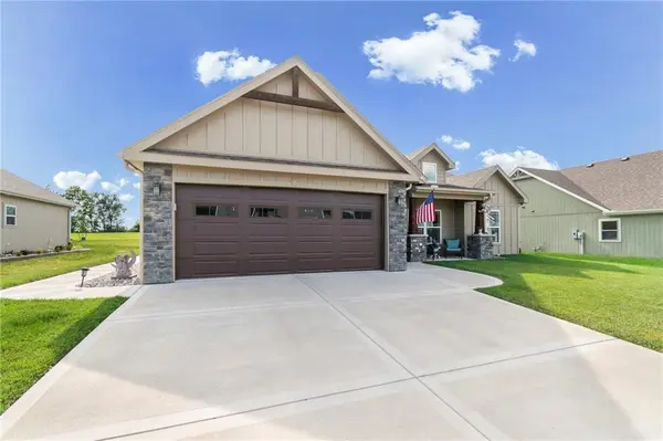 307 Lykins LN, Cameron, MO 64429