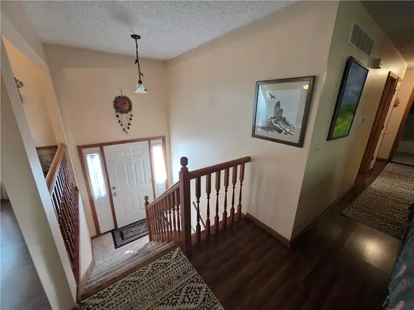 906 Rome CT, Belton, MO 64012