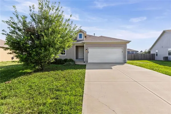 17168 S Pratt ST, Gardner, KS 66030