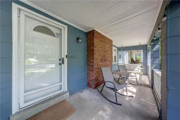 6108 Rockhill RD, Kansas City, MO 64110