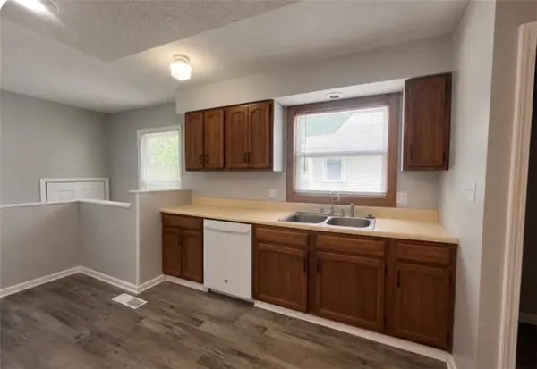 710 N Walnut ST, Maryville, MO 64468