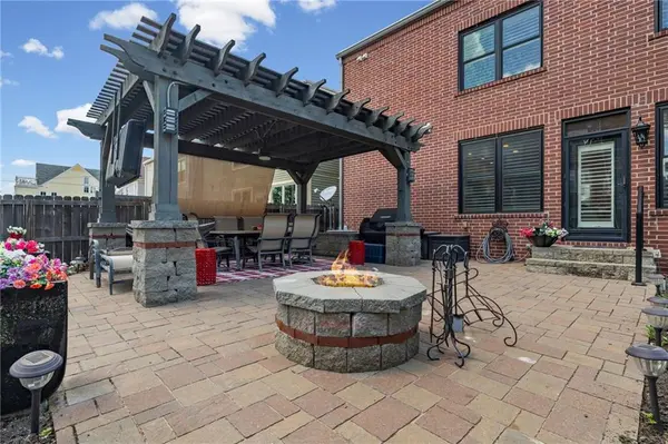115 E 30th ST, Kansas City, MO 64108
