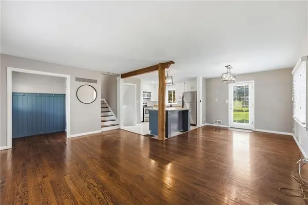 6809 Hadley ST, Overland Park, KS 66204