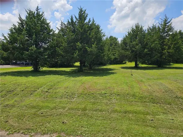 Lot 140 0000 Choctaw LN, Mclouth, KS 66054