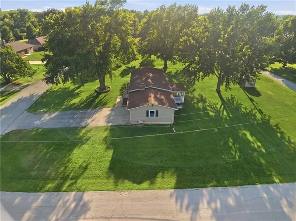 20840 W 180th ST, Olathe, KS 66062